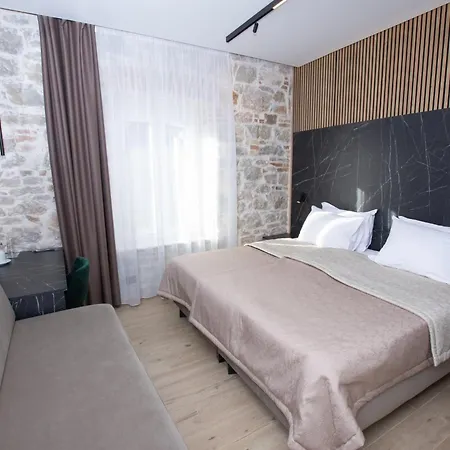 Szálloda A Heritage 4*